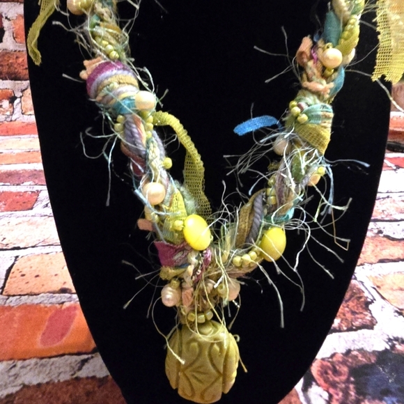 No Brand Jewelry - Colorful Beaded Statement Necklace